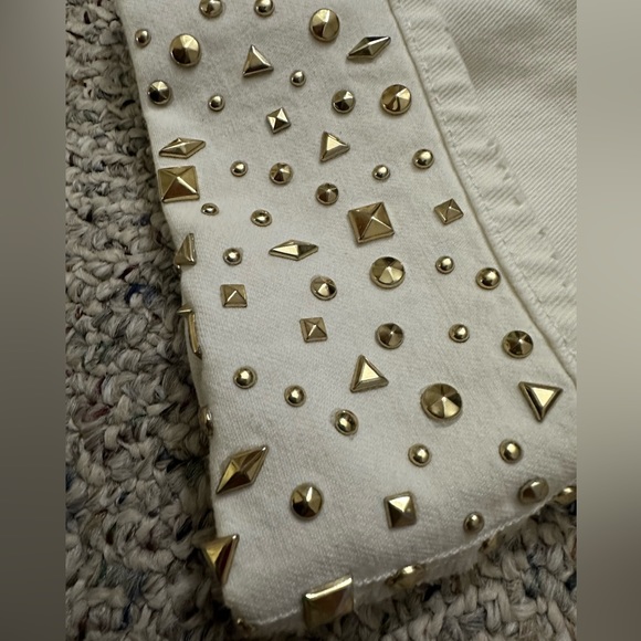 MICHAEL KORS womens size 10 Sexy Boyfriend ivory gold studded cuffed denim jeans - Picture 6 of 14